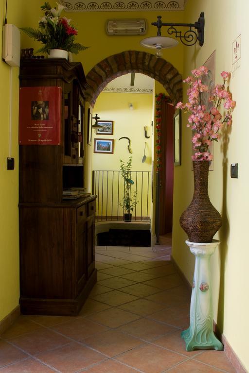 Arco Dei Nobili Bed and Breakfast Monforte D'Alba Eksteriør billede
